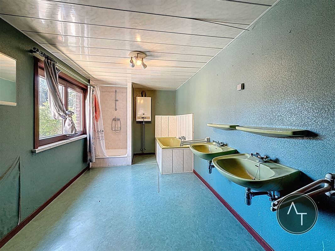 Braine Center / Terraced house +/- 195m² to be renovated