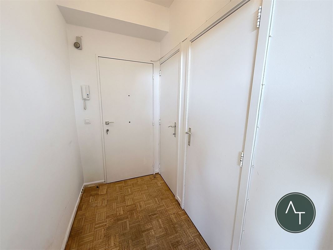 Van Becelaere / Studio +/- 48m² à rénover