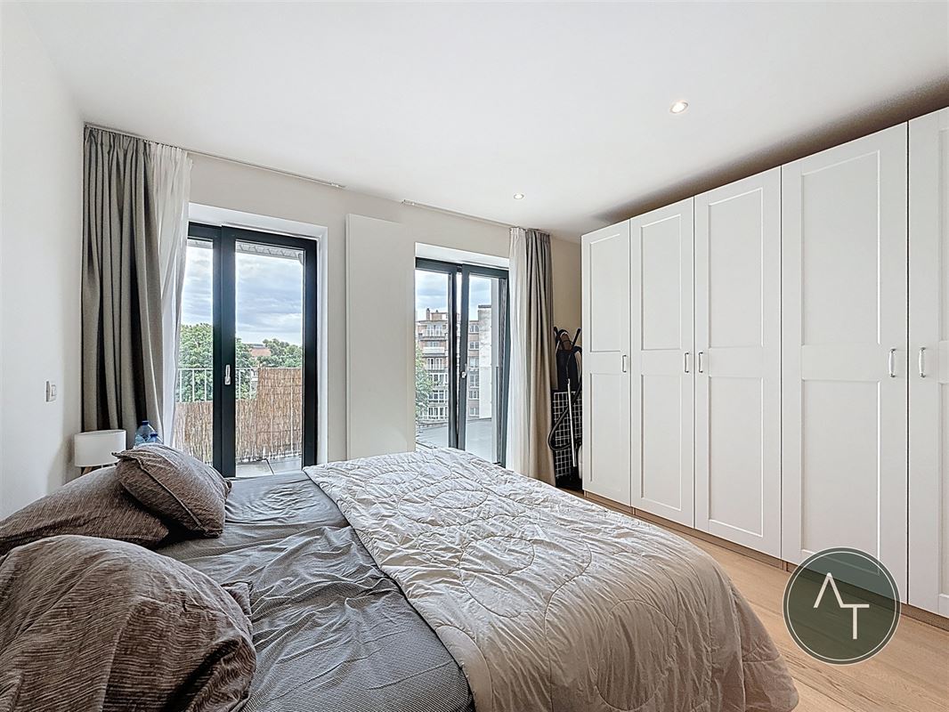 Châtelain / App. 1ch +/- 66m² avec terrasse et parking