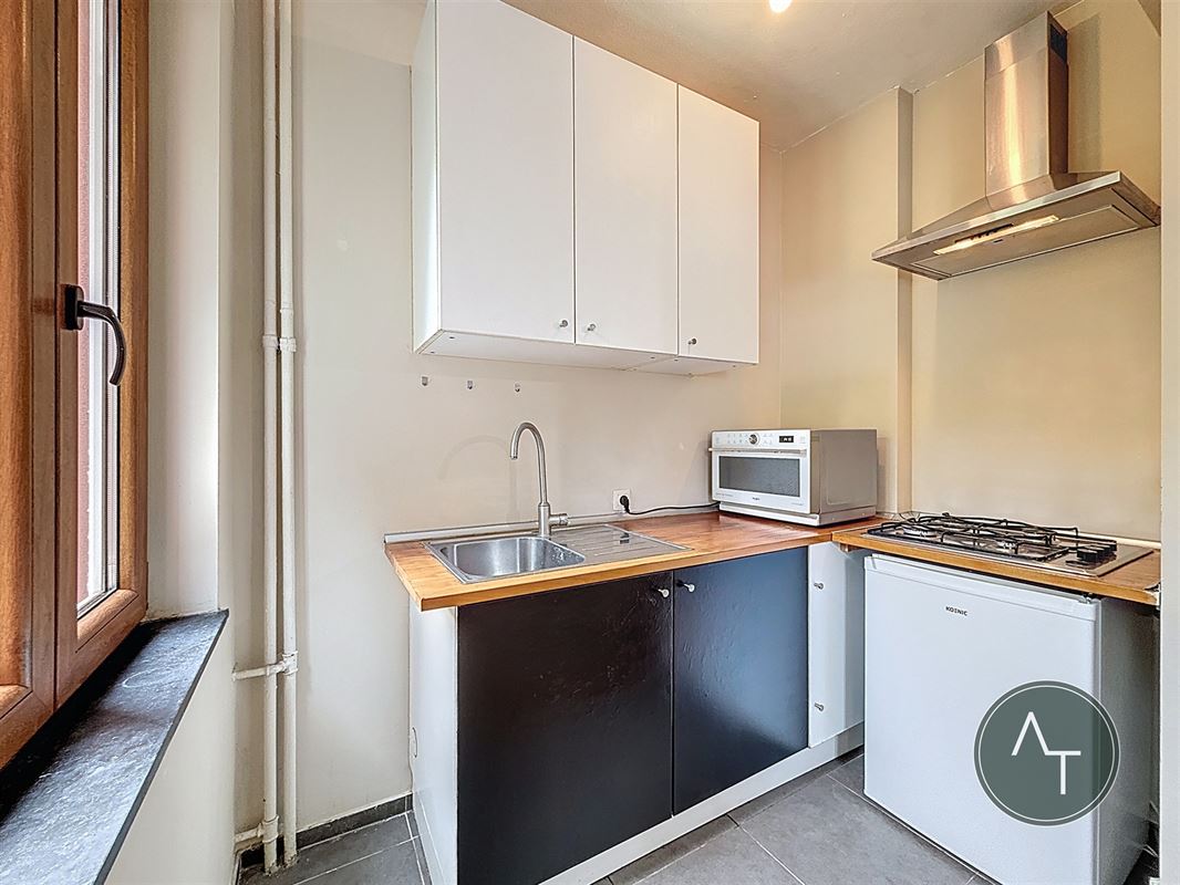 Mérode / Studio +/- 37m² in good condition