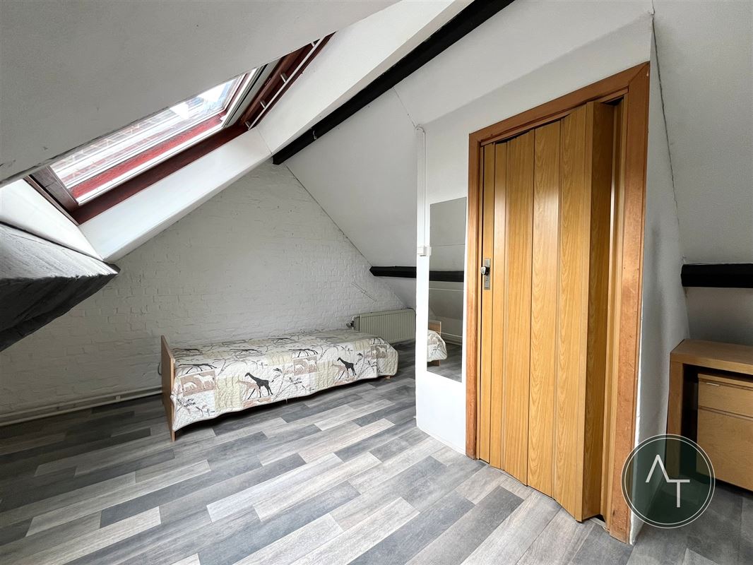 Keym / Bel-étage 3ch +/- 170m² en bon état