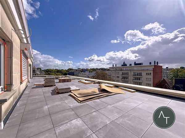 Churchill / App. 3sl +/- 178m² + 125m² terrassen en garage