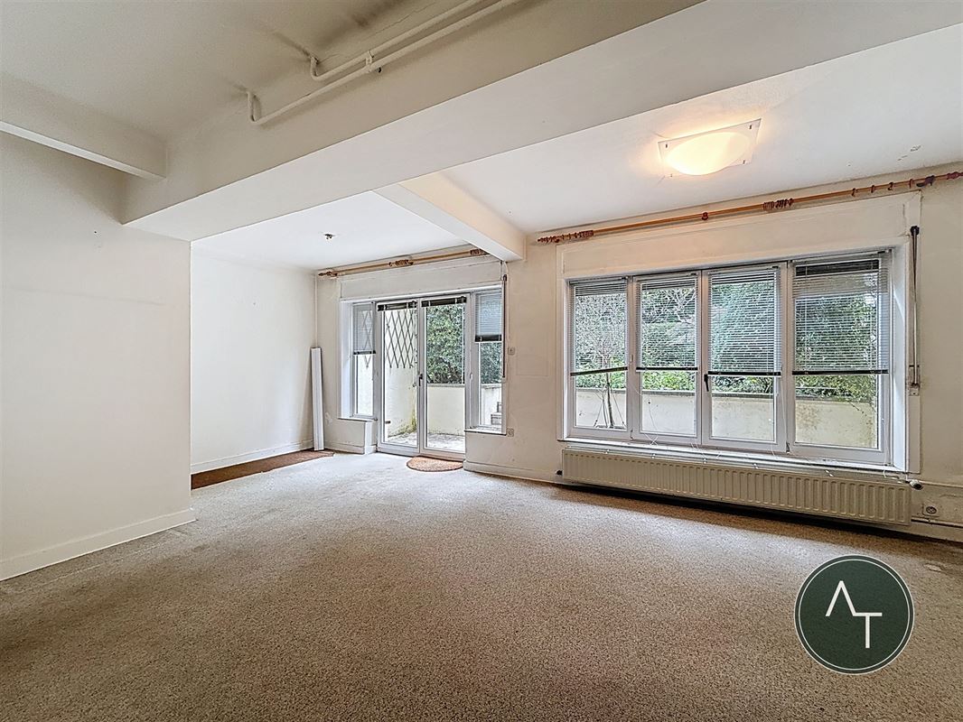 Pagodes / Maison moderniste 4ch +/- 215m² à rénover