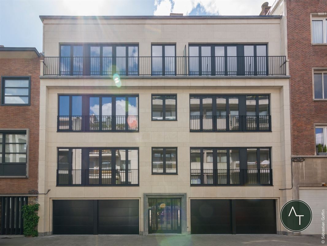 Montjoie / App. 1ch (meublé) +/- 73m² avec jardin commun