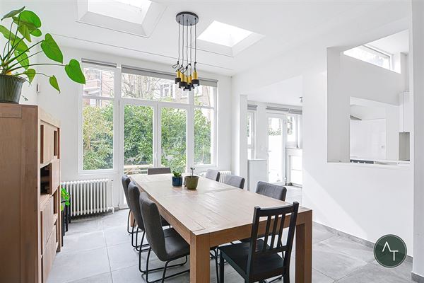 Diamant / Huis 6sl +/- 252m² met garage