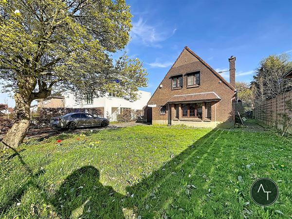 Ban-Eik / Villa 3sl +/- 176m² te renoveren