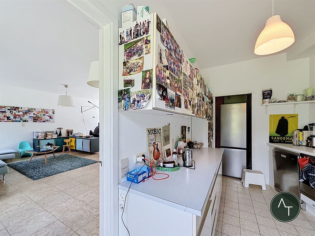 Sint-Job / Modernistische woning 3-sl +/- 204 m² met garage en tuin