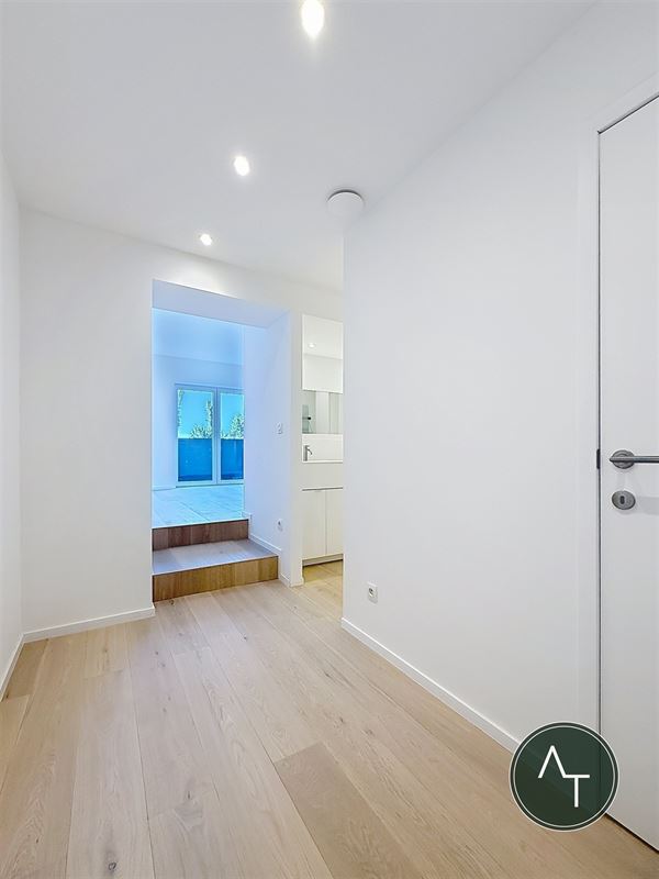 Joli Bois / App. 2-bed +/- 107m² renovated with terrace