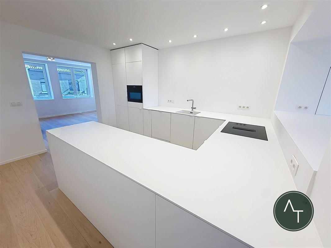 Joli Bois / App. 2-bed +/- 107m² renovated with terrace