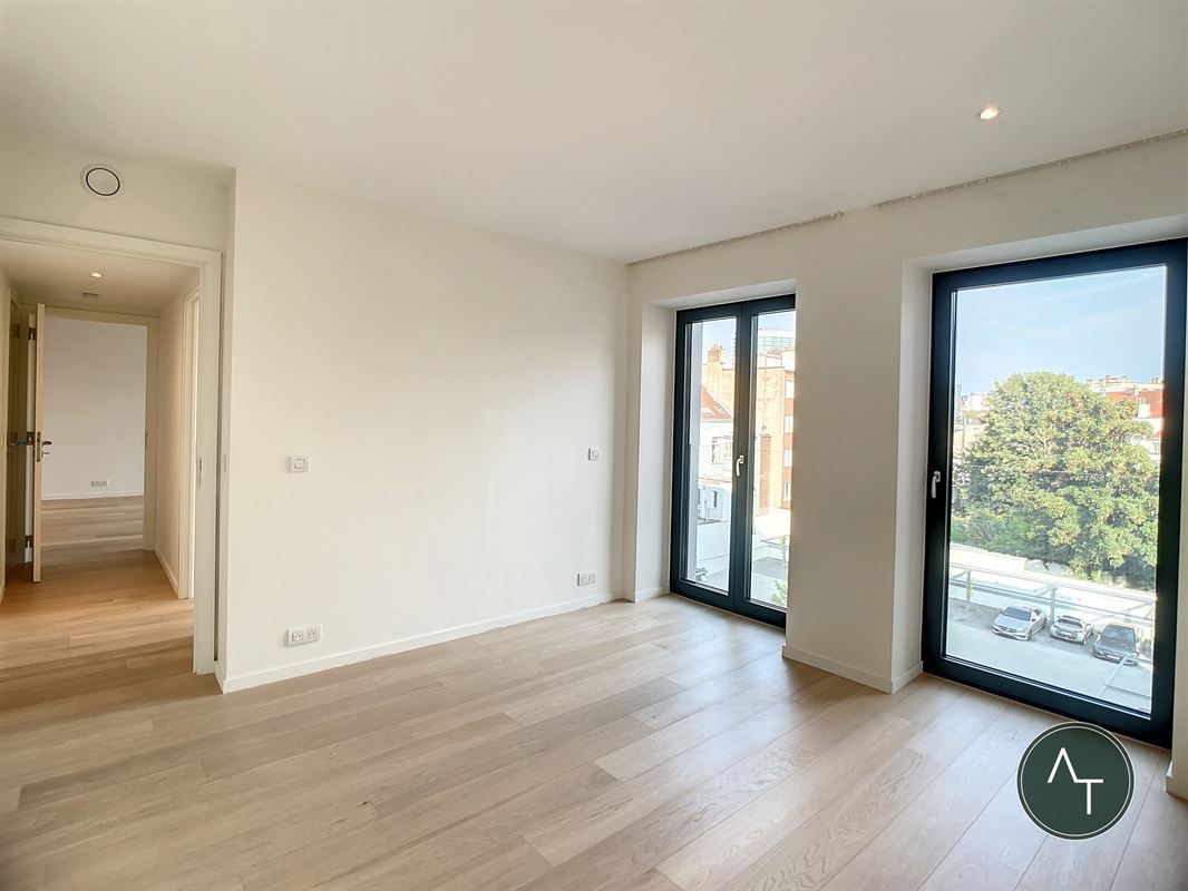 Châtelain / App. 2sl +/- 77m² met terras