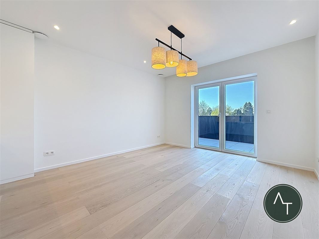 Joli Bois / App. 2-bed +/- 107m² renovated with terrace