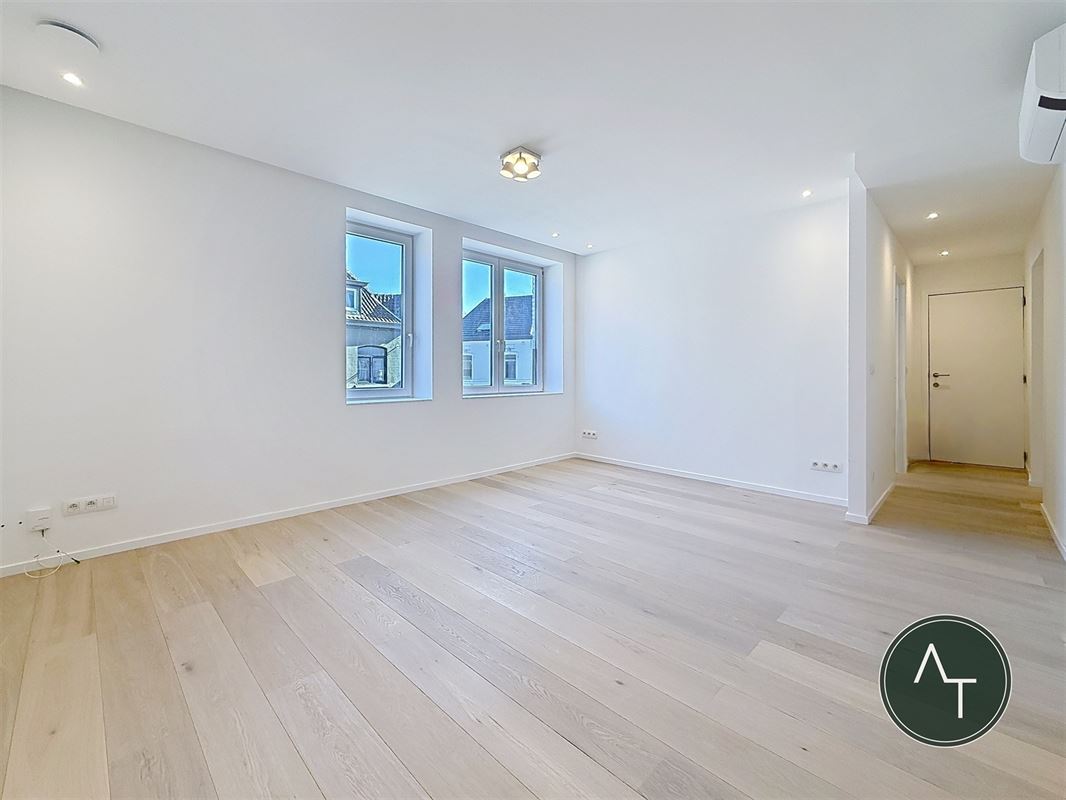 Joli Bois / App. 2-bed +/- 107m² renovated with terrace