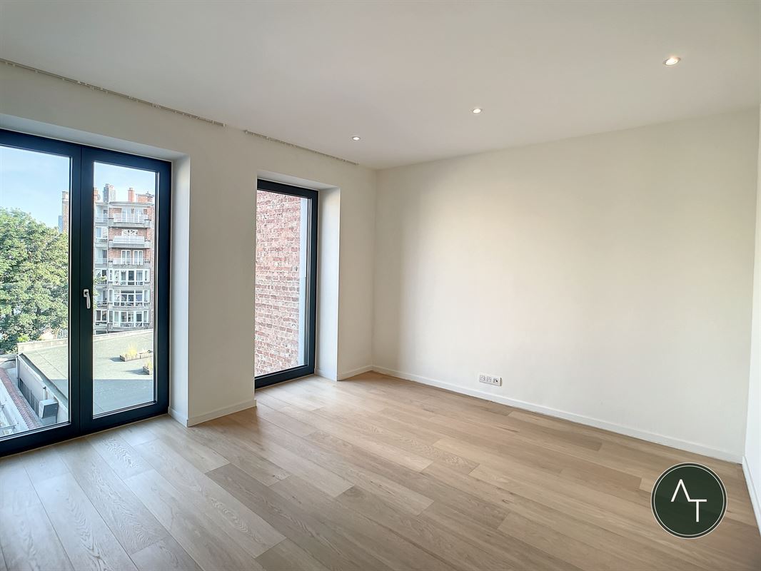 Châtelain / App. 2sl +/- 77m² met terras