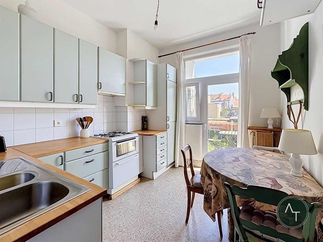 Vanderkindere / App. 1sl (mog. 2) +/- 96m² te renoveren