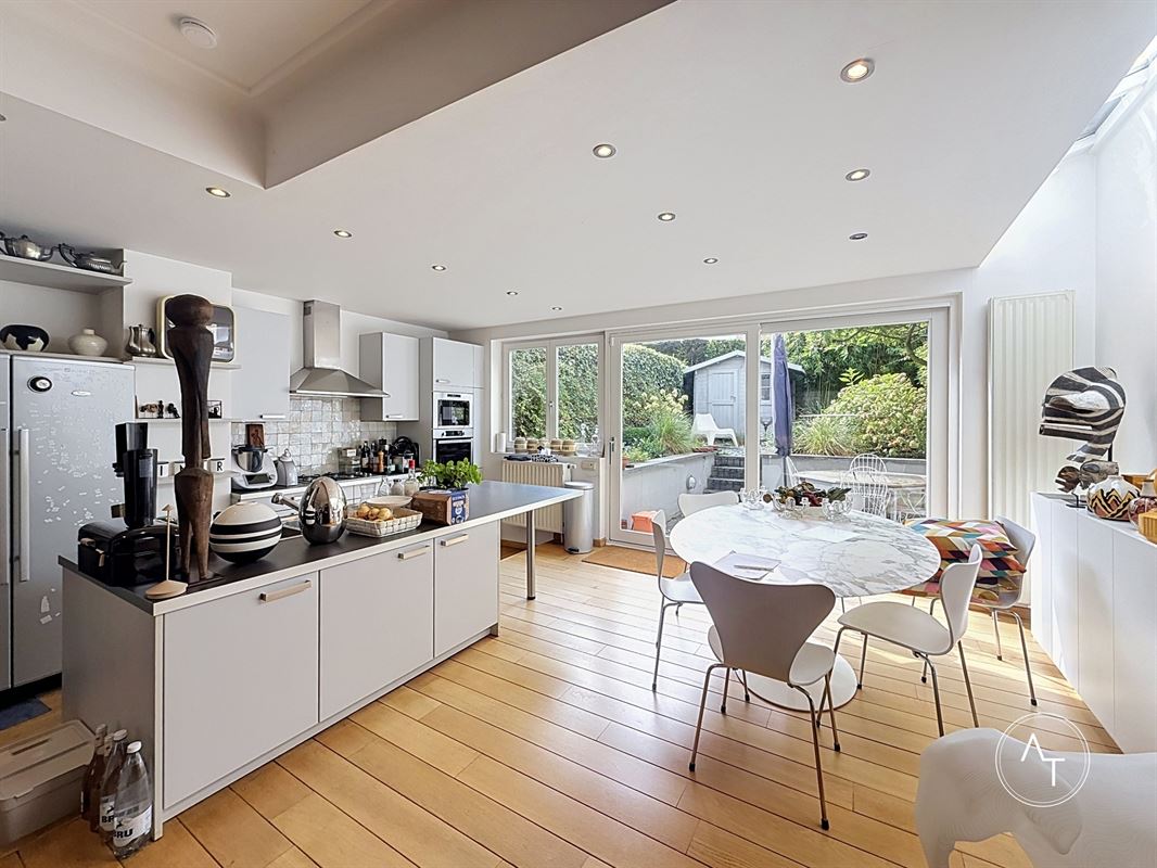 Van Zuylen / 2-bed renovated house +/- 143m² with garden