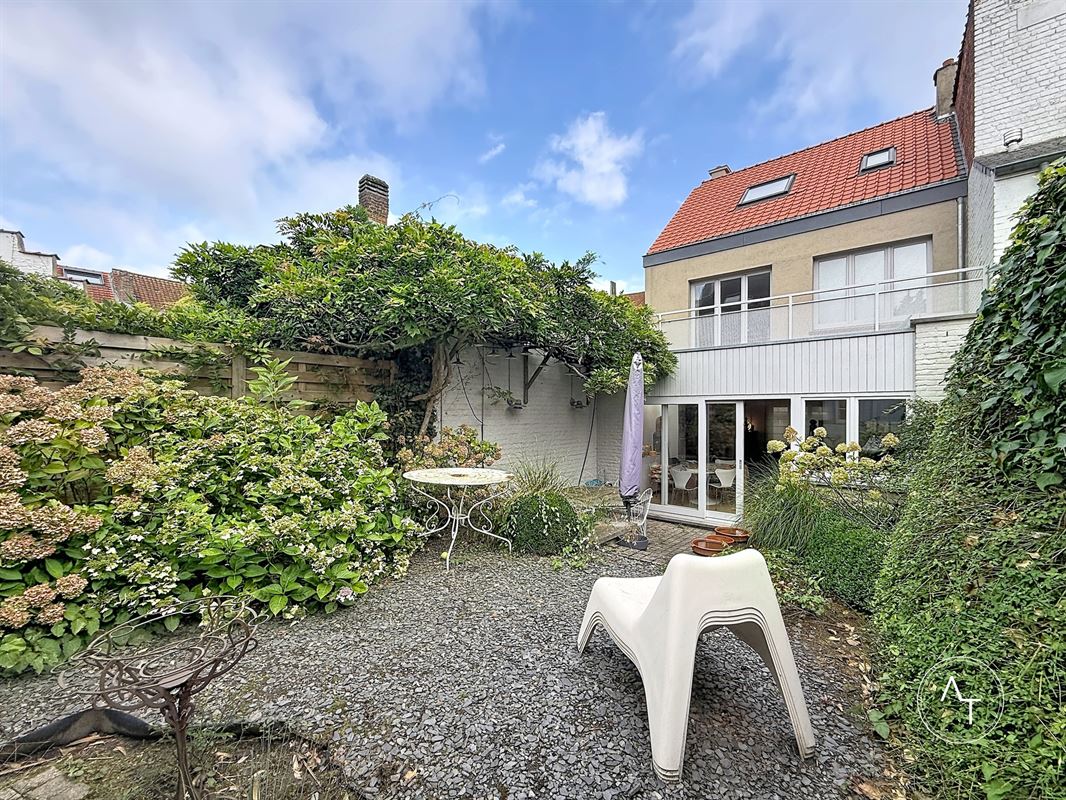 Van Zuylen / 2-bed renovated house +/- 143m² with garden