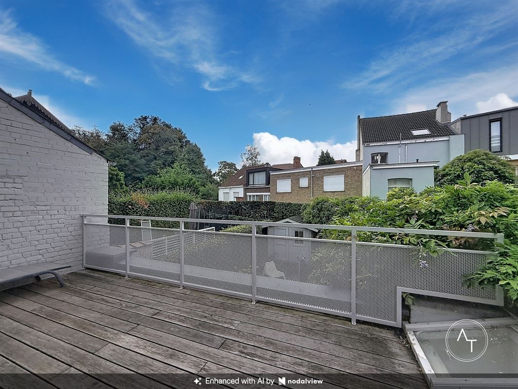 Van Zuylen / 2-bed renovated house +/- 143m² with garden