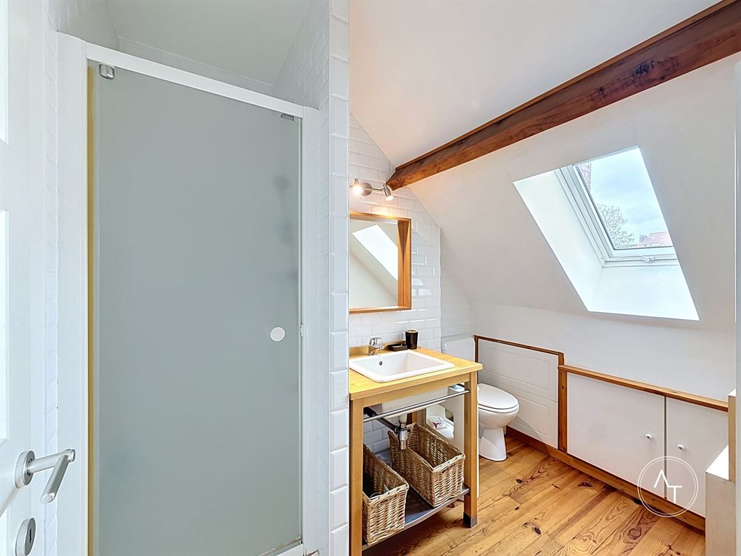 Van Zuylen / 2-bed renovated house +/- 143m² with garden