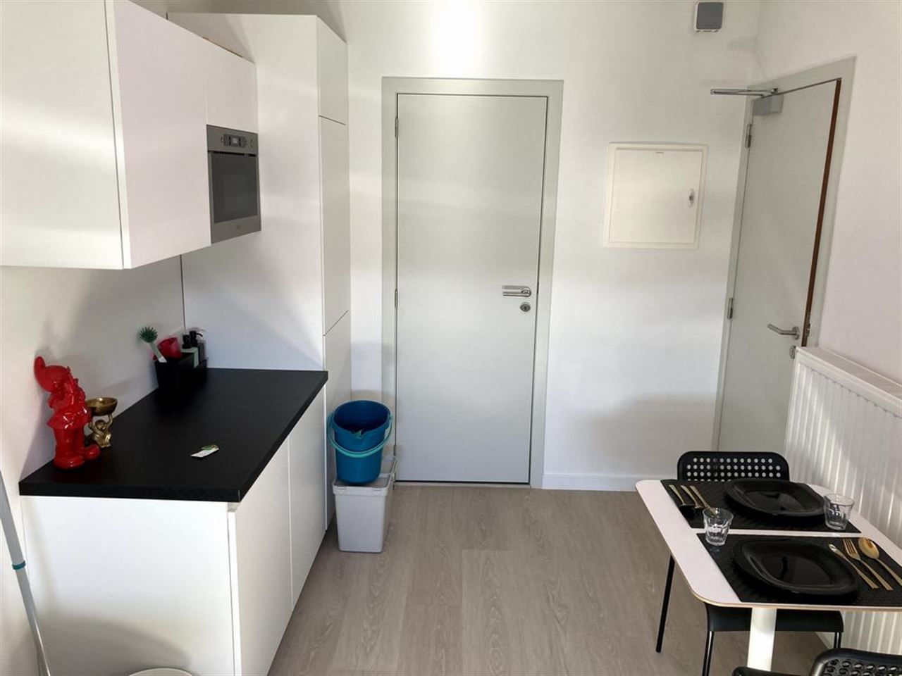 Opbrengsteigendom - 5 luxekamers met eigen sanitair en 1 luxestudio