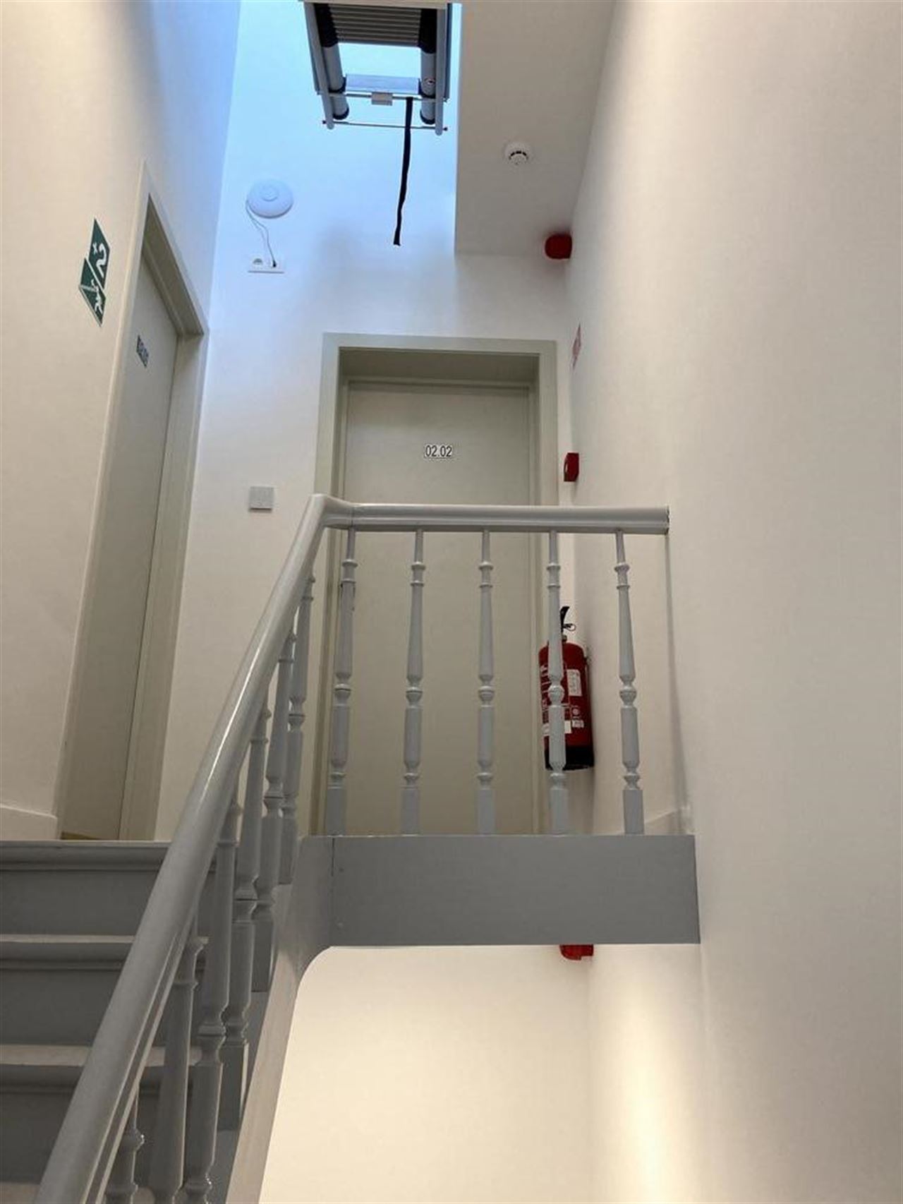Opbrengsteigendom - 5 luxekamers met eigen sanitair en 1 luxestudio