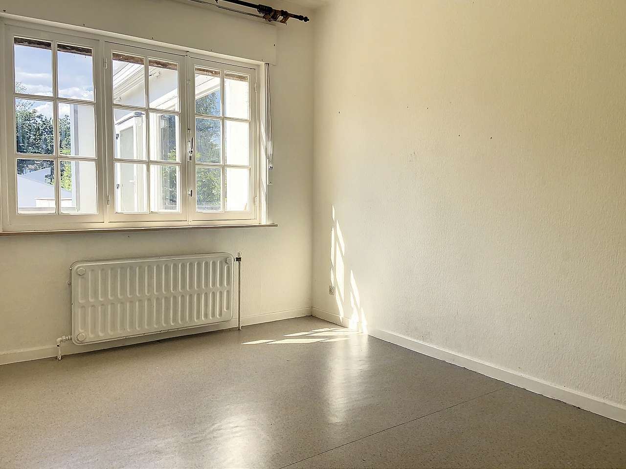 Kantoorruimte/atelier met duplexapp. in centrum Tervuren