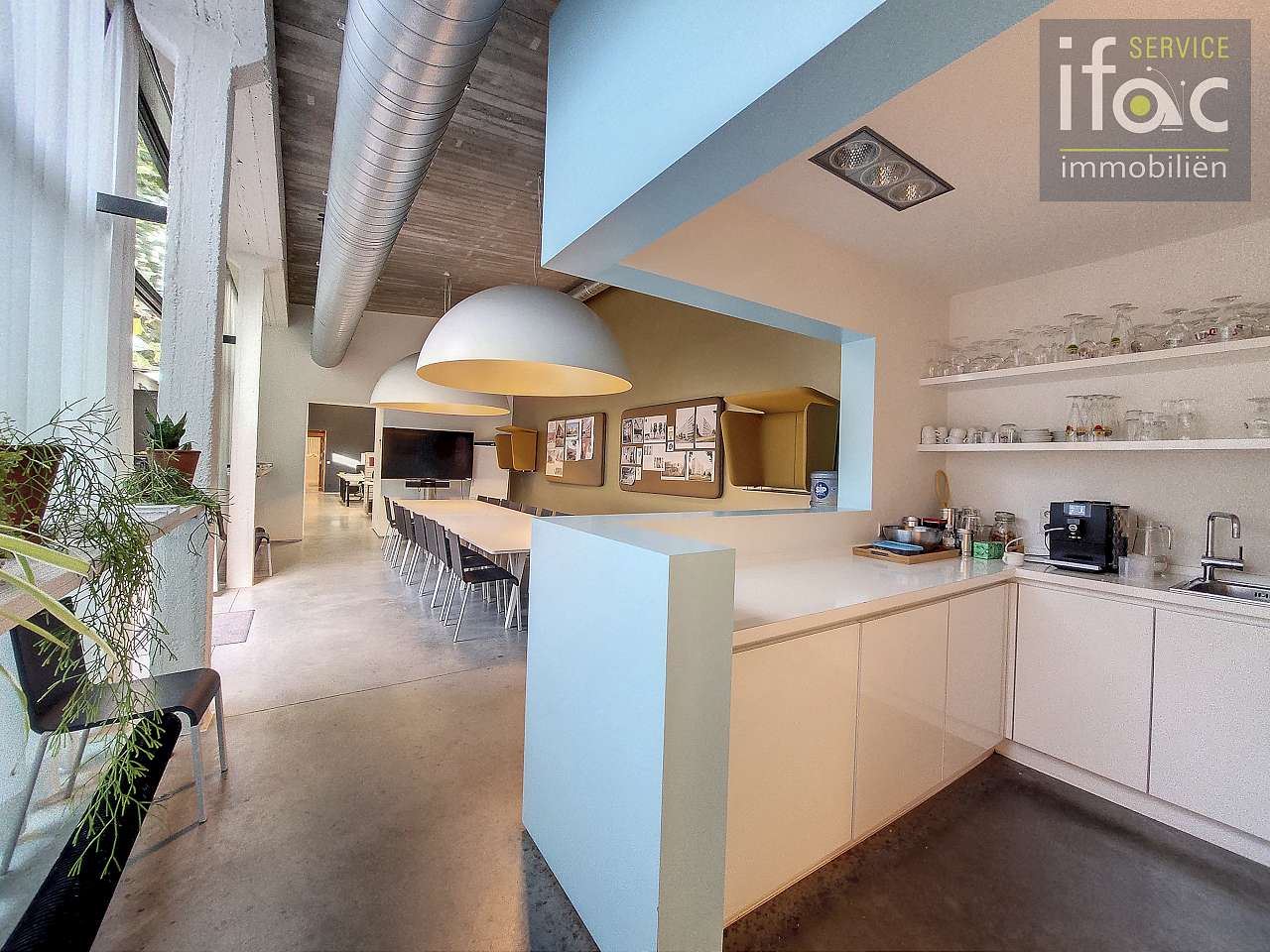 Kantoorruimte/atelier met duplexapp. in centrum Tervuren