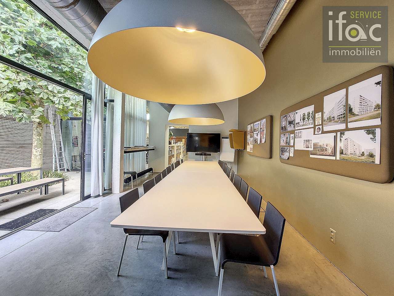 Kantoorruimte/atelier met duplexapp. in centrum Tervuren