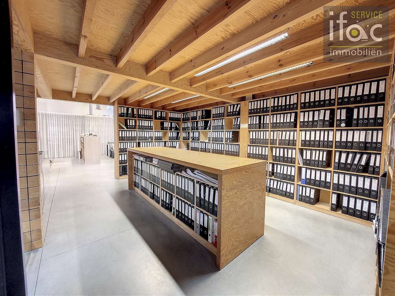 Kantoorruimte/atelier met duplexapp. in centrum Tervuren