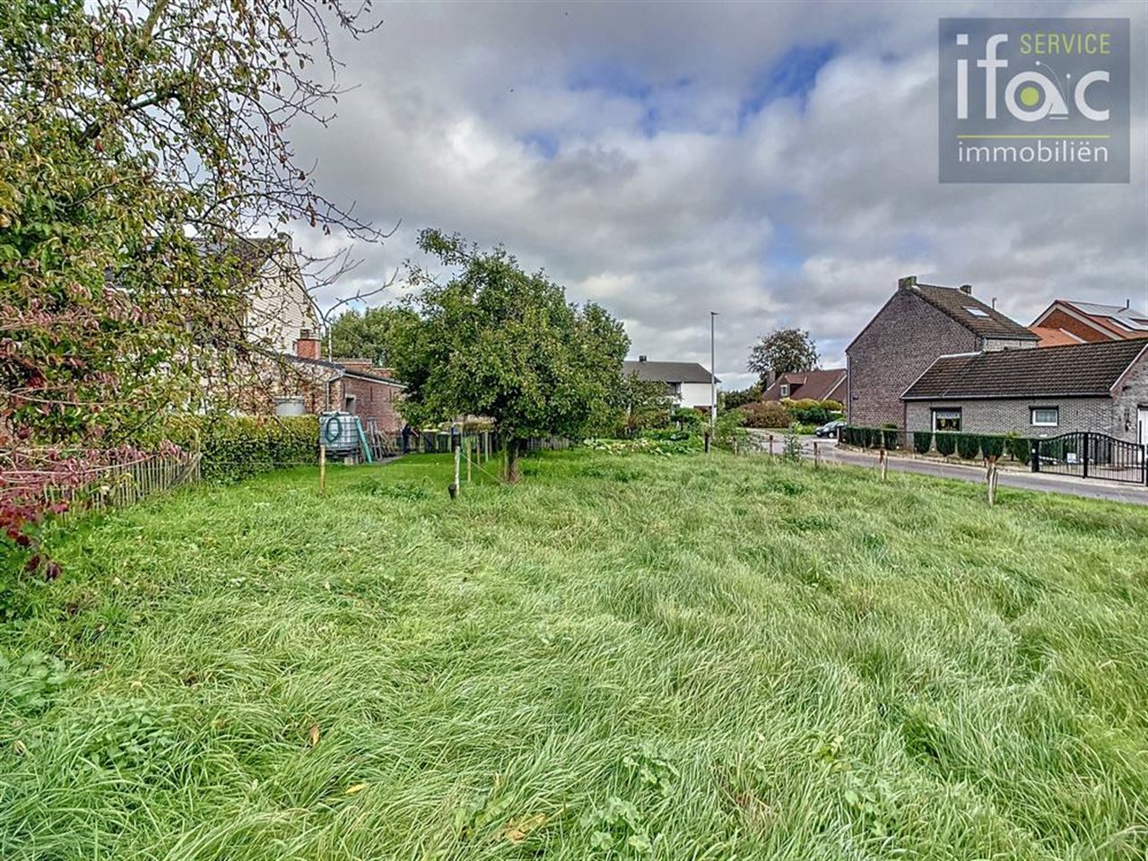 Mooie zuidgerichte bouwgrond voor HOB, 6a35ca