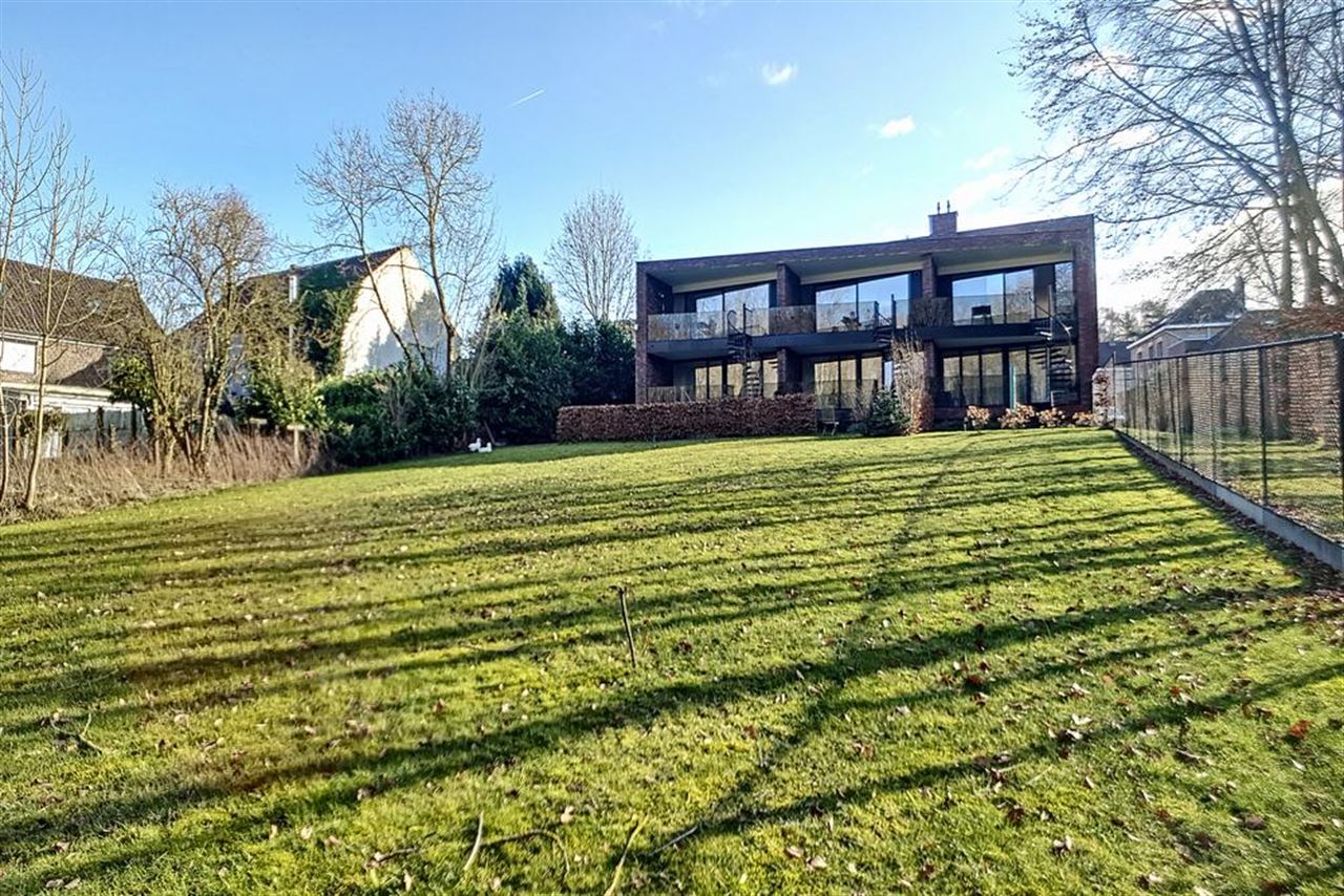 Moderne duplex met prachtig uitzicht