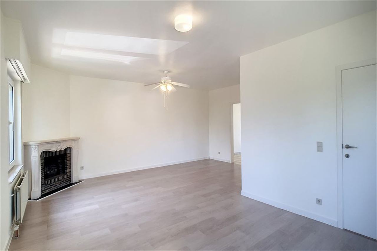 Koppelvilla in rustige straat vlakbij het Park van Tervuren.