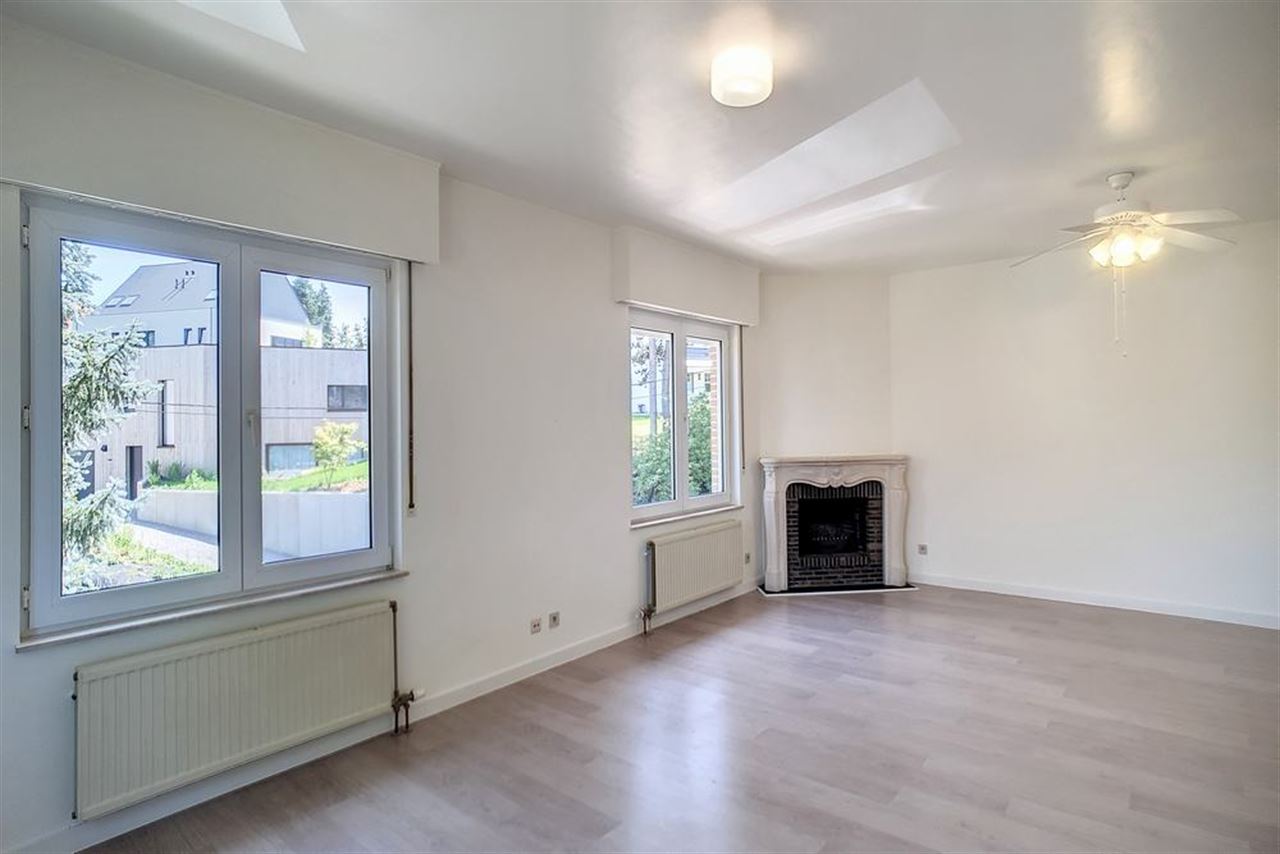 Koppelvilla in rustige straat vlakbij het Park van Tervuren.