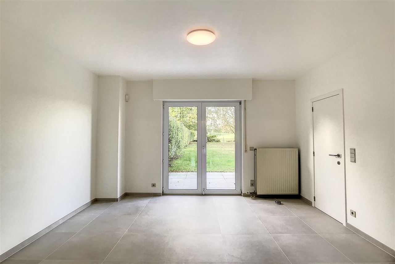 Koppelvilla in rustige straat vlakbij het Park van Tervuren.