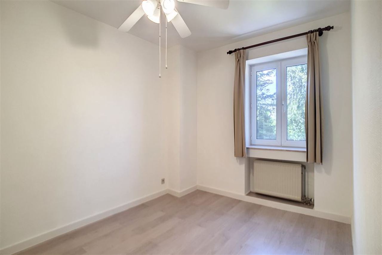 Koppelvilla in rustige straat vlakbij het Park van Tervuren.