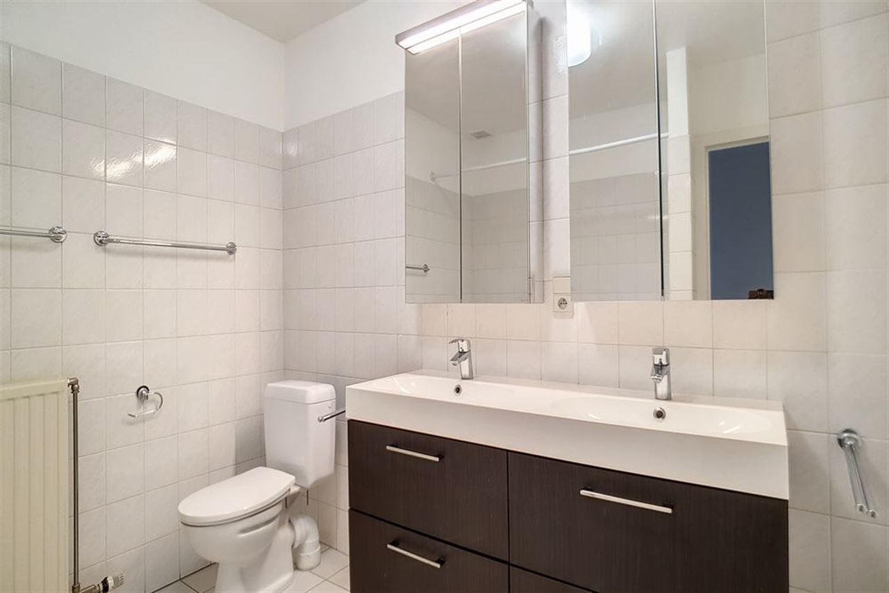 Koppelvilla in rustige straat vlakbij het Park van Tervuren.