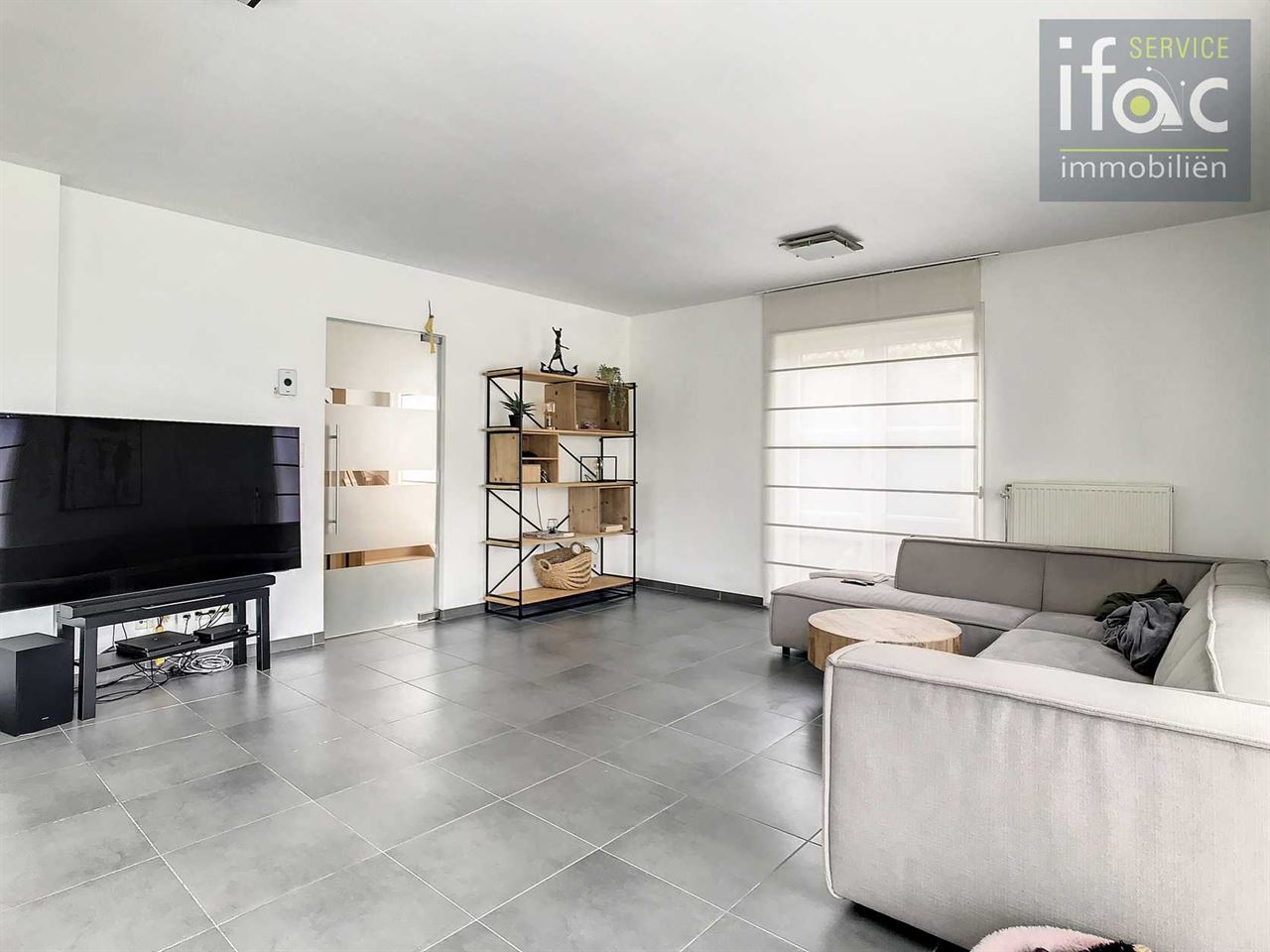 Beautifully located villa with 5 bedrooms