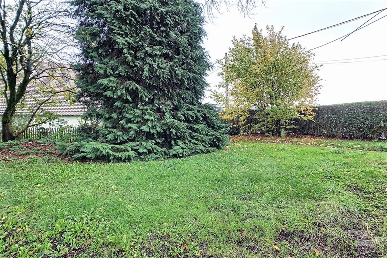 Volledig gerenoveerde woning met tuin