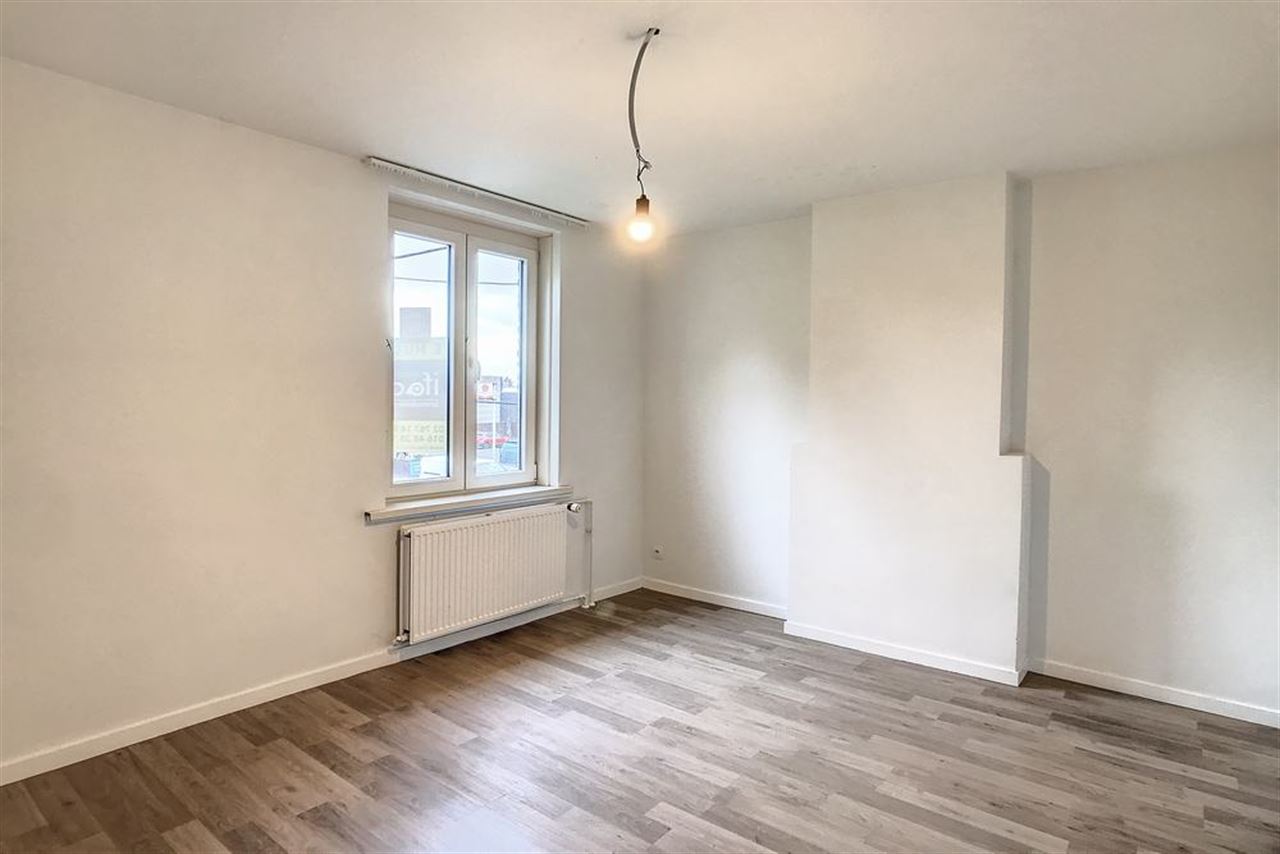 Volledig gerenoveerde woning met tuin