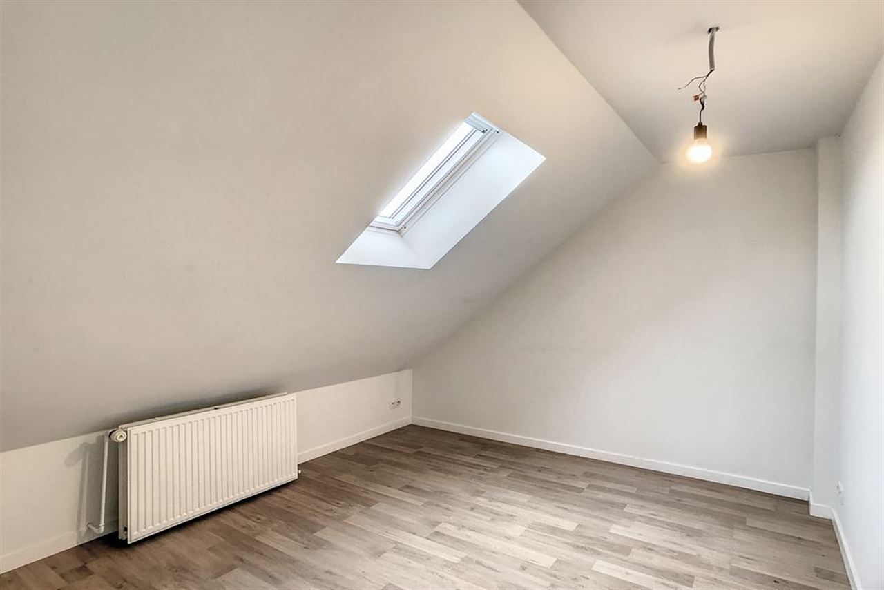 Volledig gerenoveerde woning met tuin