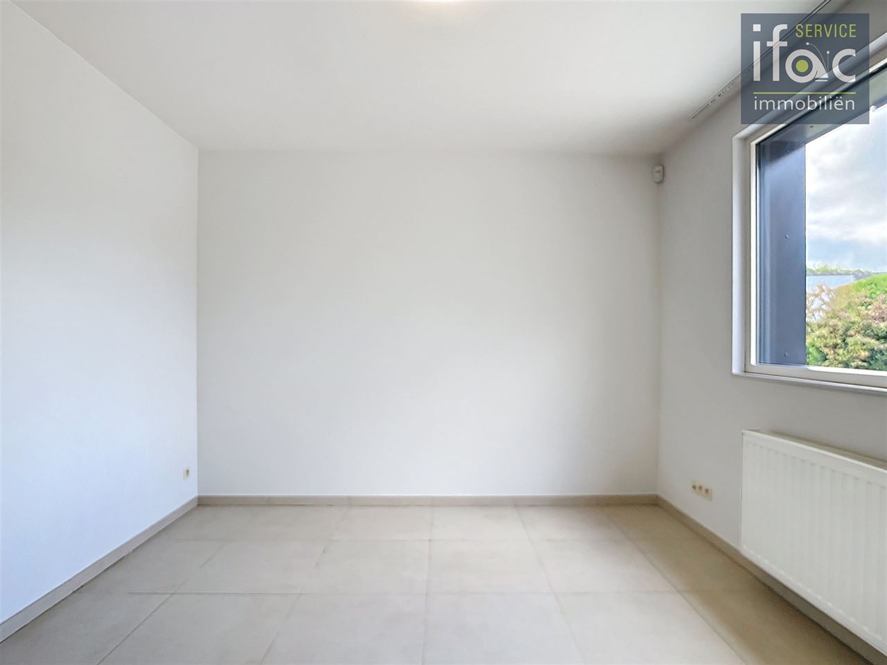 Gerenoveerde villa met 4 ruime slaapkamers