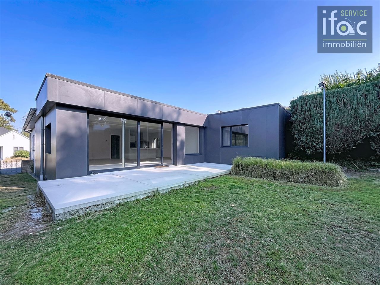 Villa rénovée avec 4 grandes chambres