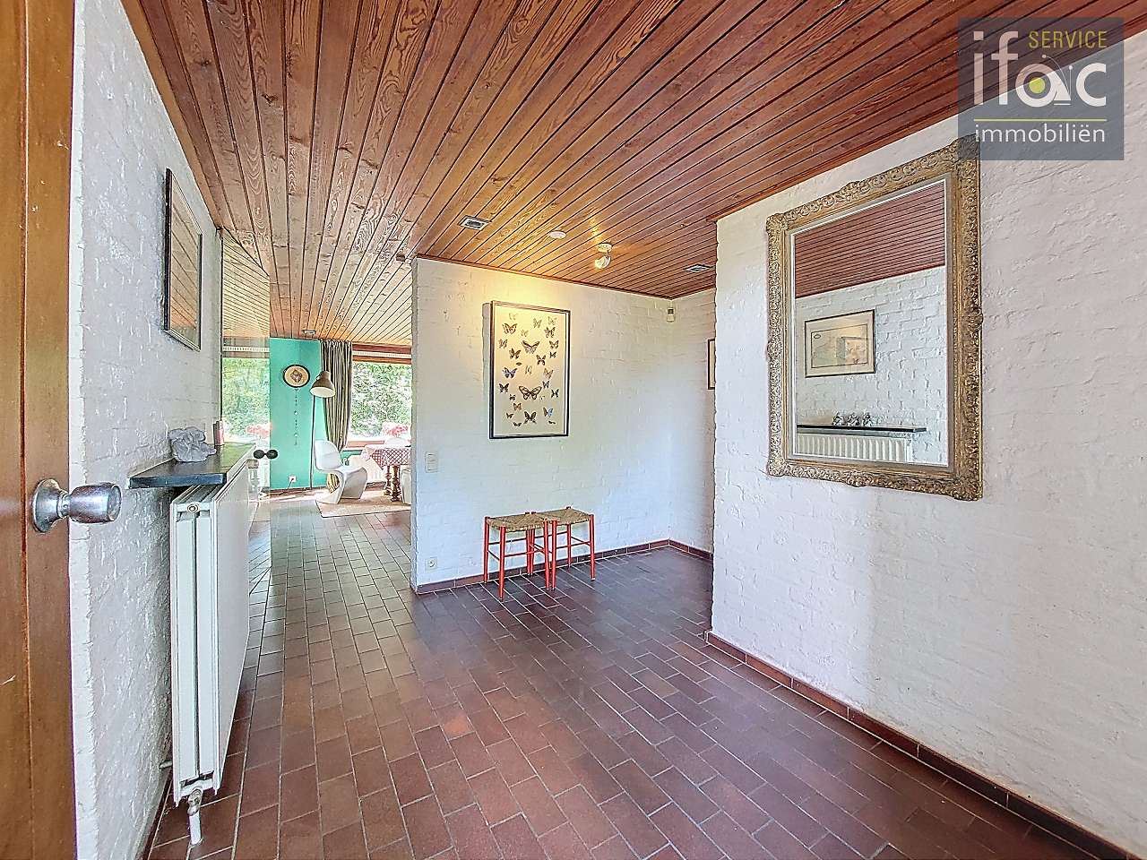 Zonovergoten te renoveren villa nabij Zoniënwoud