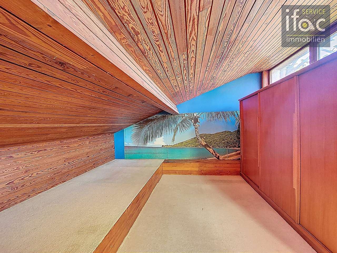 Zonovergoten te renoveren villa nabij Zoniënwoud