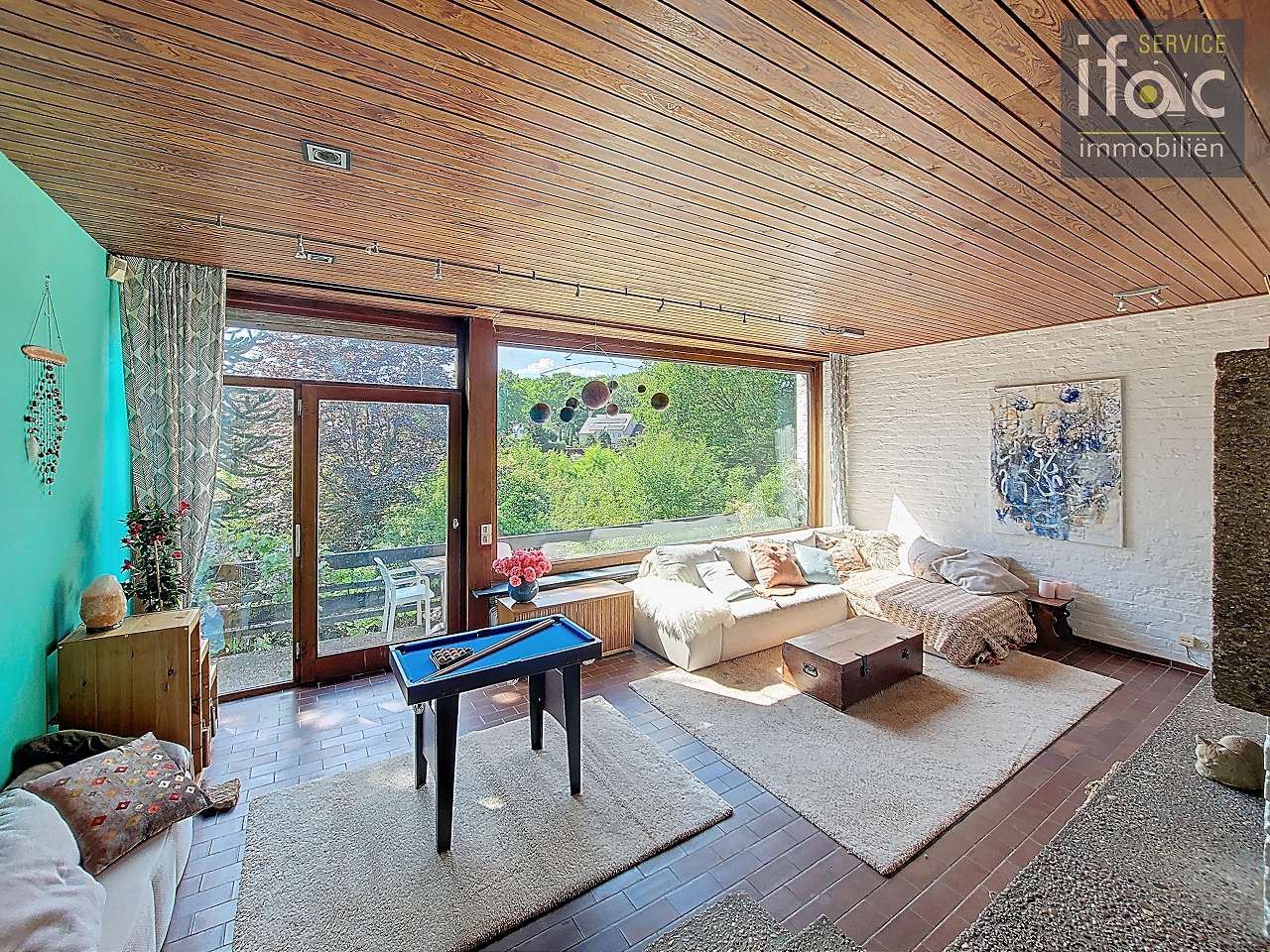 Zonovergoten te renoveren villa nabij Zoniënwoud