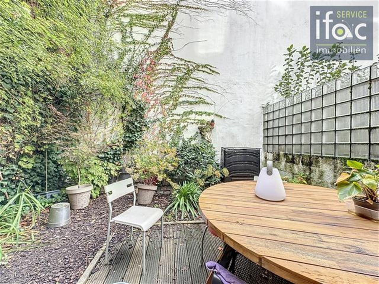 Prachtig gelijkvloers appartement