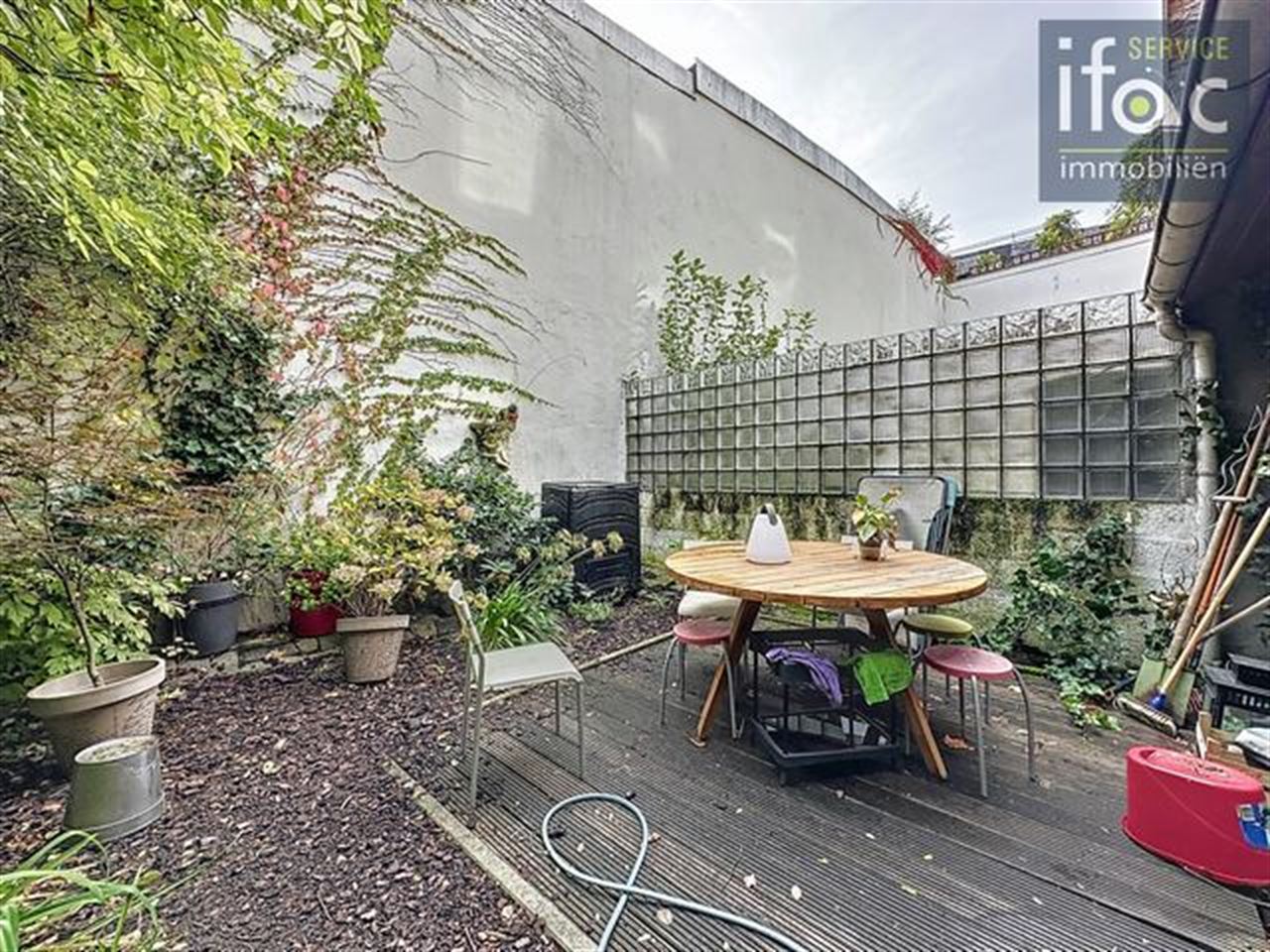 Prachtig gelijkvloers appartement