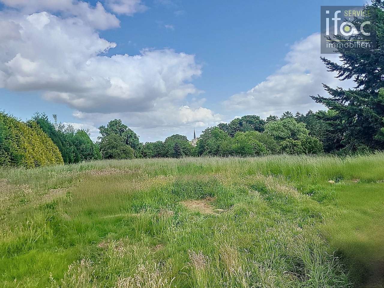 Spacious building plot of 32a 08ca for detached house