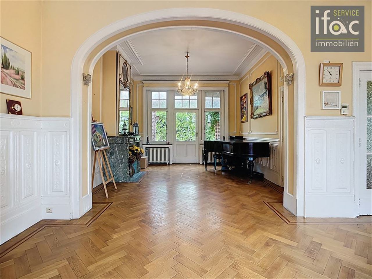 Historic Villa "steuts" for sale with 6 bedrooms