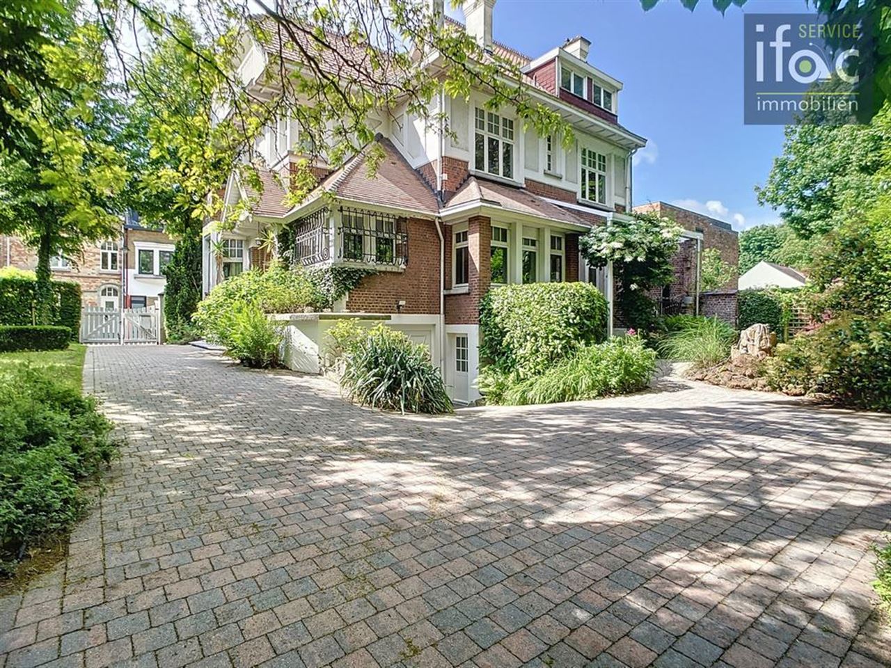 Historic Villa "steuts" for sale with 6 bedrooms