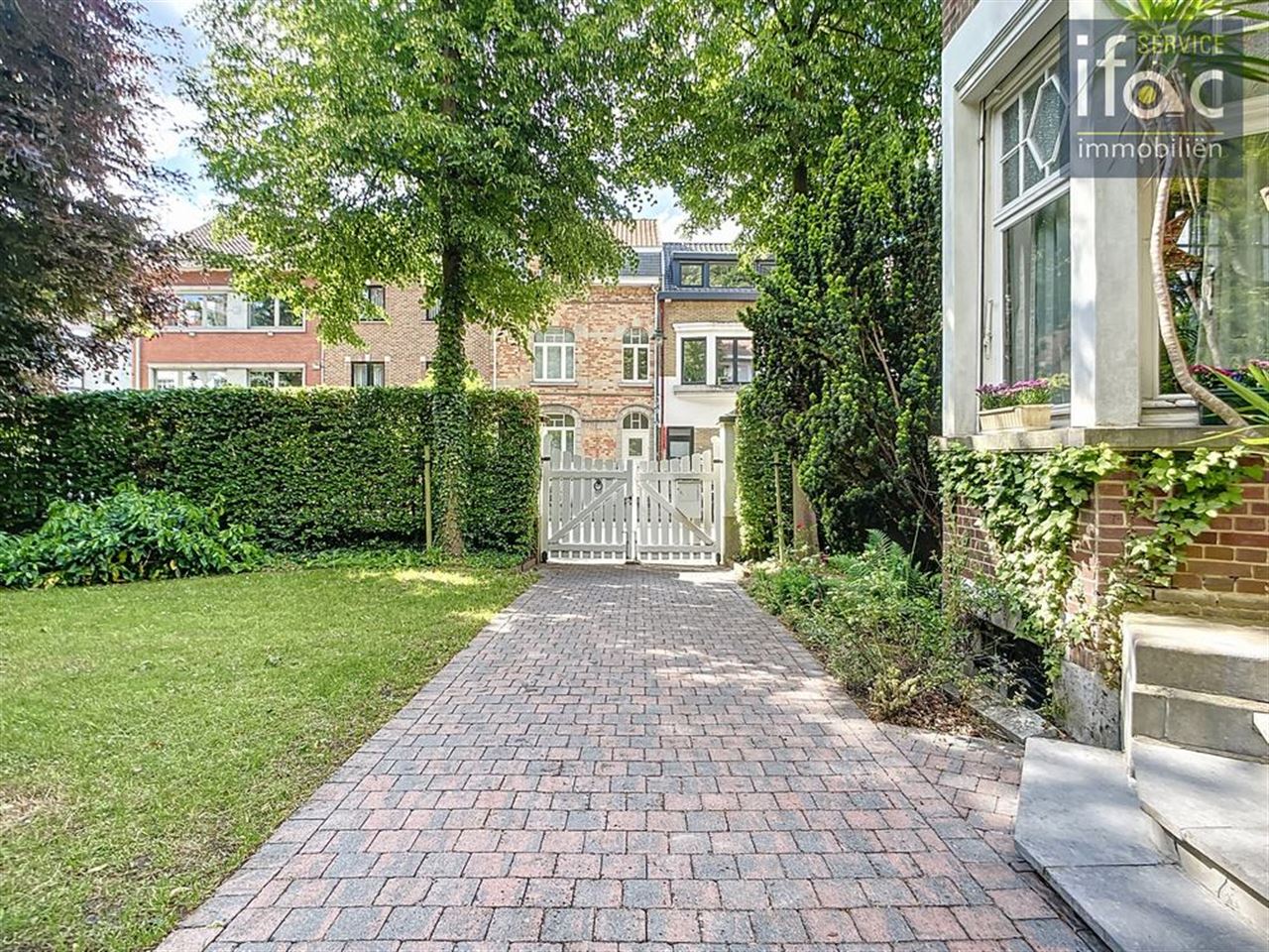 Historic Villa "steuts" for sale with 6 bedrooms